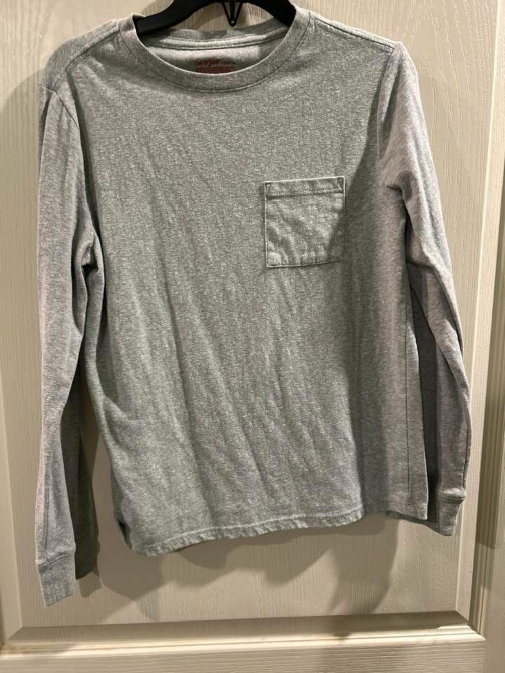 Cat & Jack Long Sleeve Pocket Tee - Light Gray